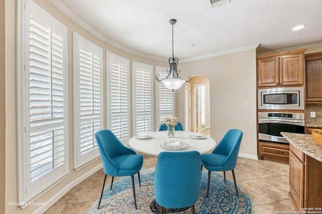 1737 Oak Wind, New Braunfels, TX 78132