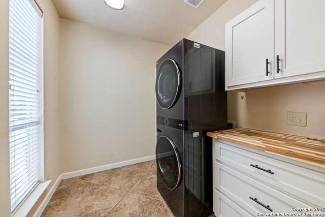 1737 Oak Wind, New Braunfels, TX 78132