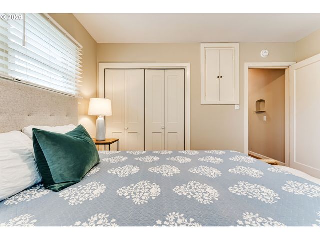 180 W 23RD Ave, Eugene, OR 97405