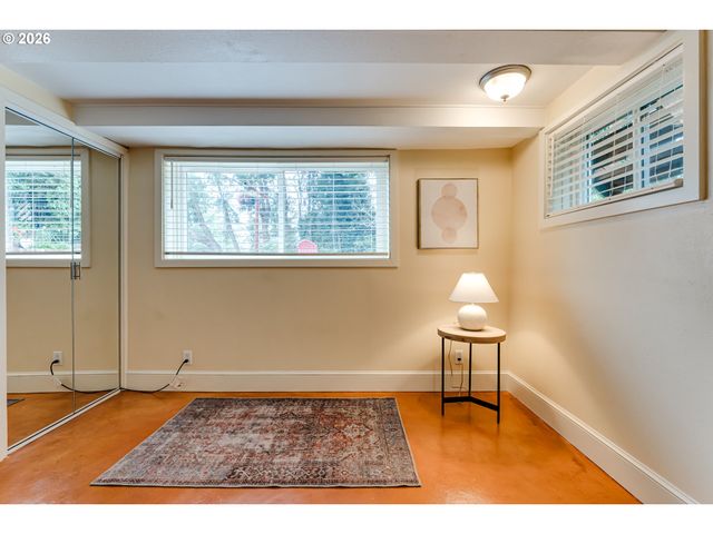 180 W 23RD Ave, Eugene, OR 97405