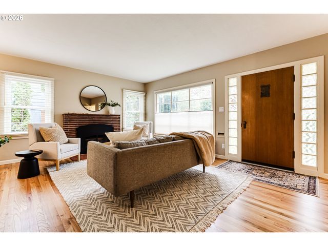 180 W 23RD Ave, Eugene, OR 97405