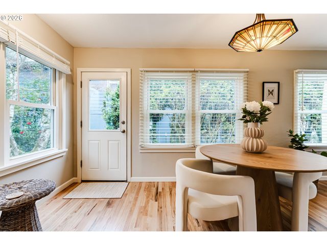 180 W 23RD Ave, Eugene, OR 97405