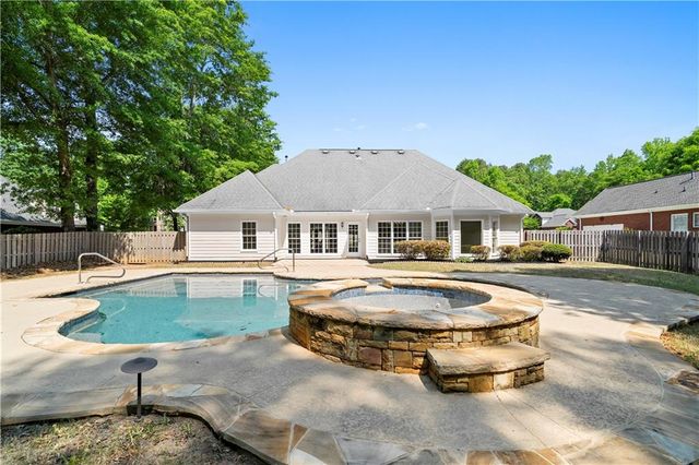 681 Templeton Drive, Loganville, GA 30052