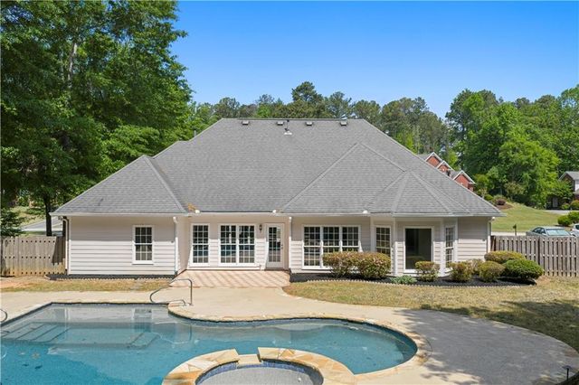 681 Templeton Drive, Loganville, GA 30052