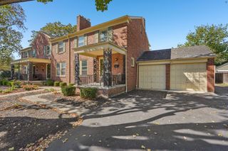 1932 Suffolk Road, Upper Arlington, OH 43221