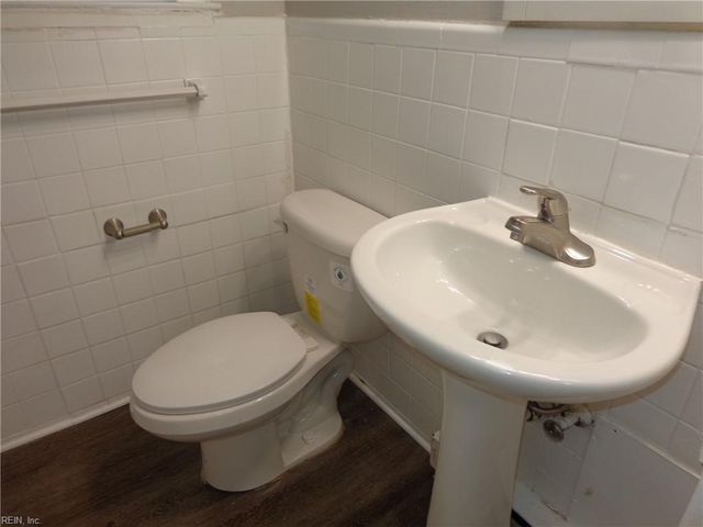 307 W Little Creek Rd Apt B, Norfolk, VA 23505