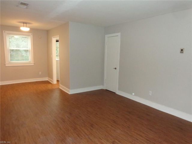 307 W Little Creek Rd Apt B, Norfolk, VA 23505