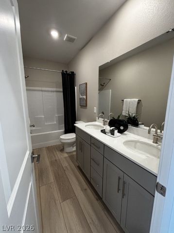 384 Rockspray Lane, Las Vegas, NV 89138