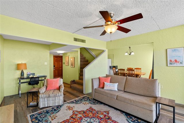 14401 Commodores Dr 201, Corpus Christi, TX 78418