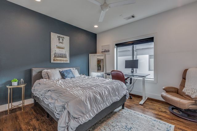 5602 Lindell Avenue D, Dallas, TX 75206