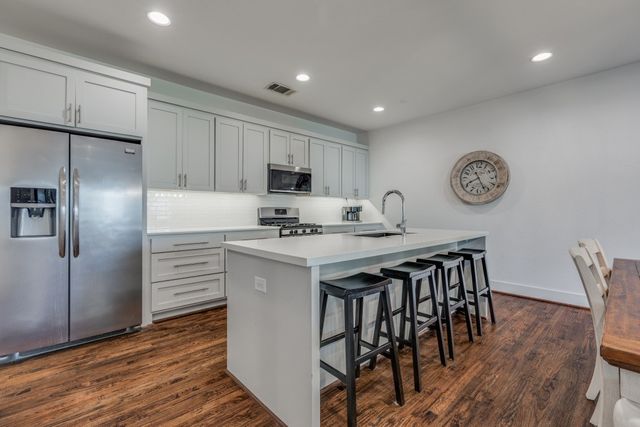 5602 Lindell Avenue D, Dallas, TX 75206