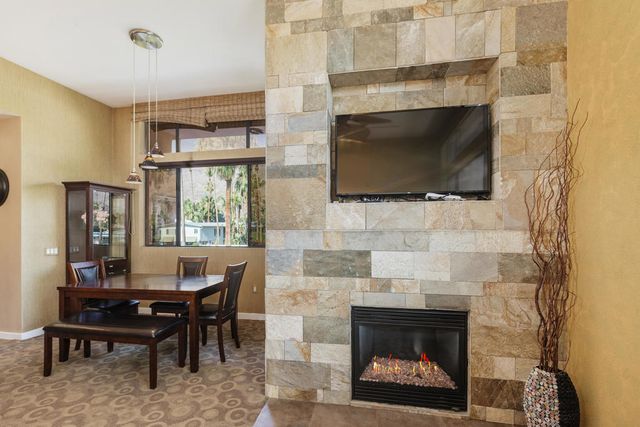 780 E Palm Canyon Drive 202, Palm Springs, CA 92262