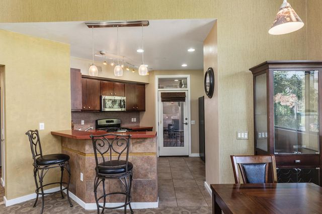 780 E Palm Canyon Drive 202, Palm Springs, CA 92262