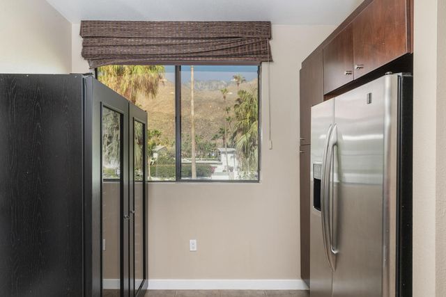 780 E Palm Canyon Drive 202, Palm Springs, CA 92262