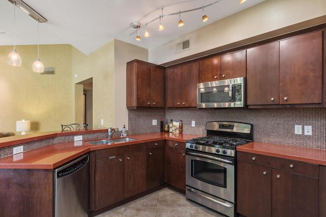 780 E Palm Canyon Drive 202, Palm Springs, CA 92262