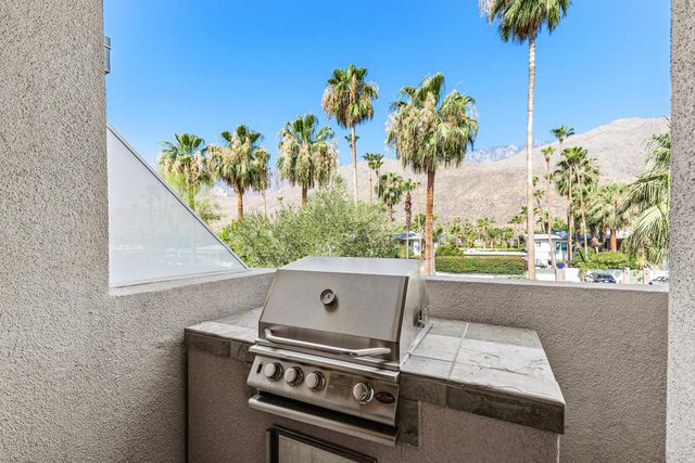 780 E Palm Canyon Drive 202, Palm Springs, CA 92262