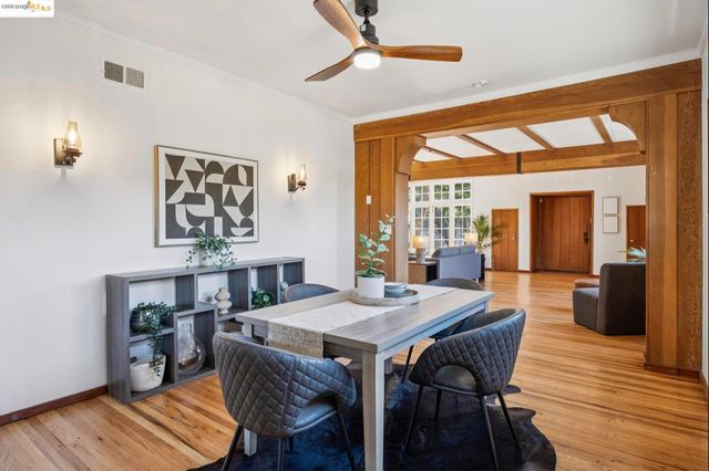 2749 E 17th St, Oakland, CA 94601