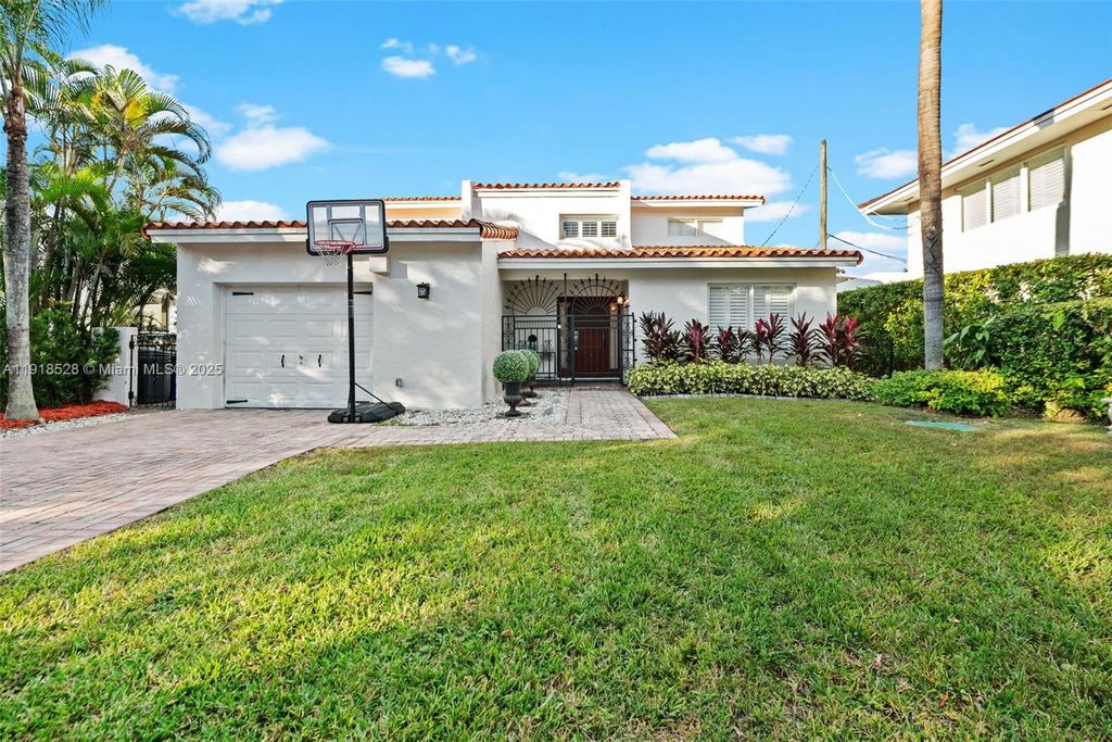 1211 Algeria Ave *, Coral Gables, FL 33134