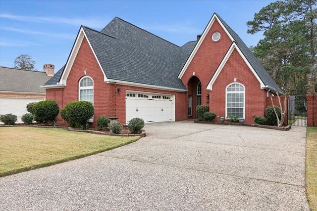 6401 Steeple Chasse Drive, Orange, TX 77632