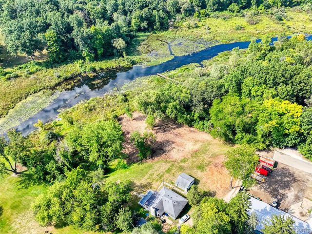 000 S Houghton St, Milford Village, MI 48381