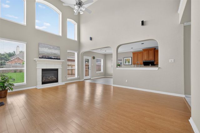 11711 Summer Brook Court, Pearland, TX 77584