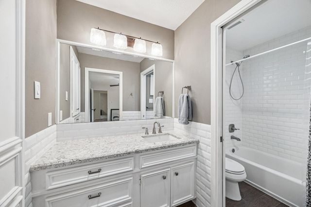 2 Chatterbird Lane, Spring, TX 77380