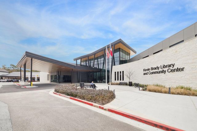 2 Chatterbird Lane, Spring, TX 77380