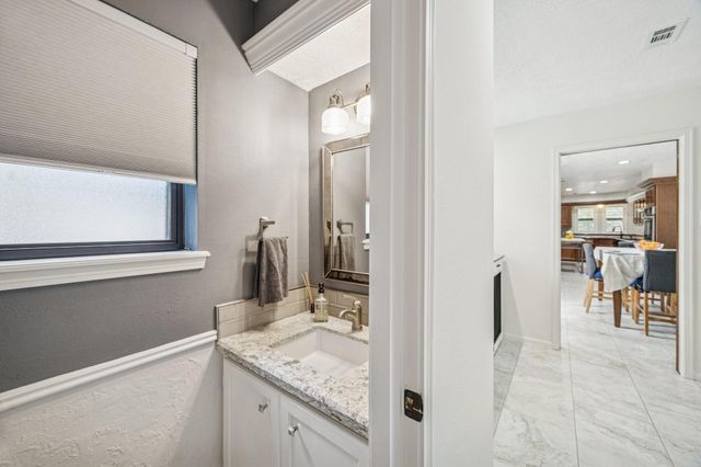 2 Chatterbird Lane, Spring, TX 77380