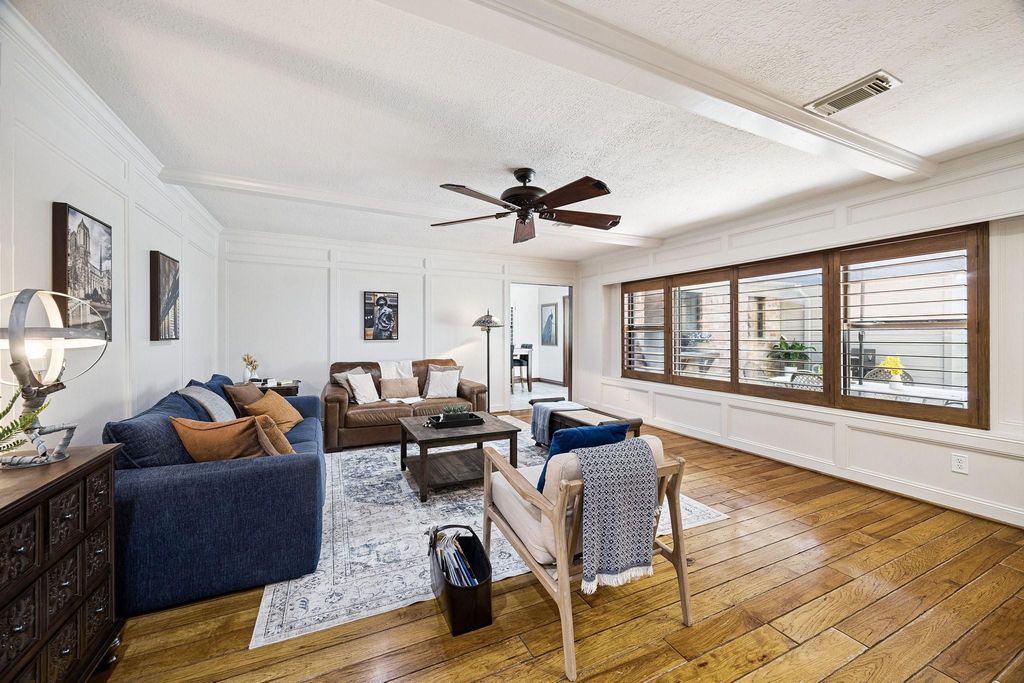 2 Chatterbird Lane, Spring, TX 77380