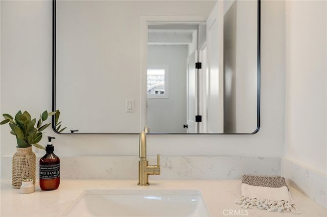 424 36th Street, Manhattan Beach, CA 90266