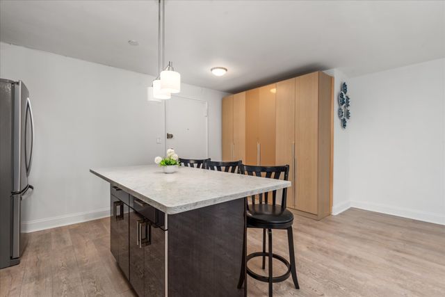 6011 Broadway Apt 5E, New York City, NY 11377