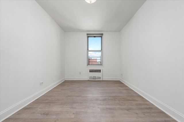 6011 Broadway Apt 5E, New York City, NY 11377