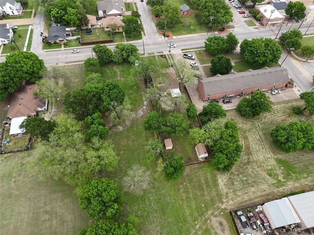307 N Dallas Avenue, Lancaster, TX 75146