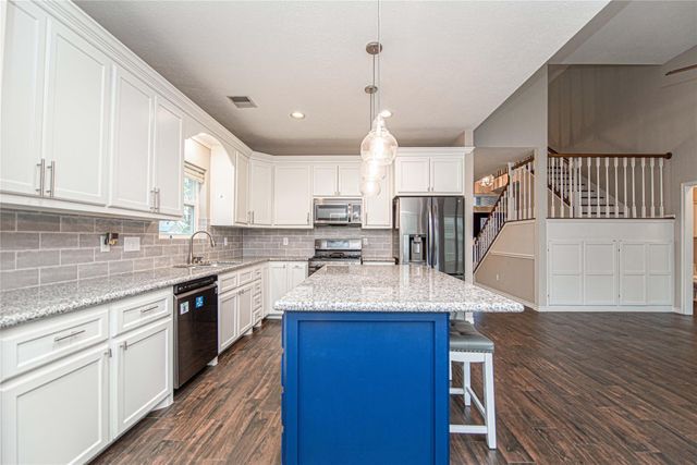 5519 Legare Court, Houston, TX 77084