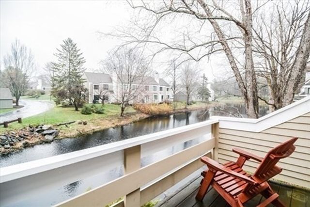 21 Concord Green 8, Concord, MA 01742