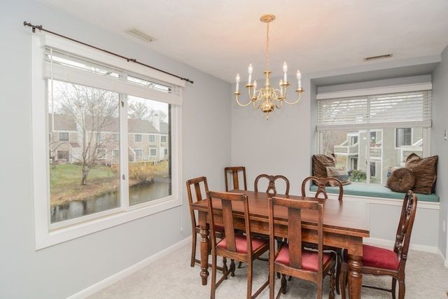 21 Concord Green 8, Concord, MA 01742