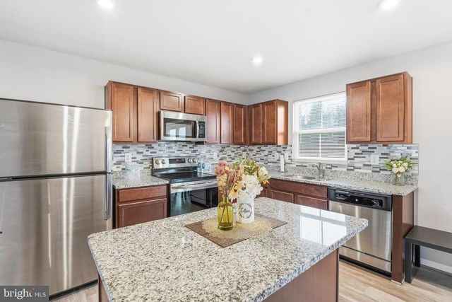 35209 SARA CT, Locust Grove, VA 22508