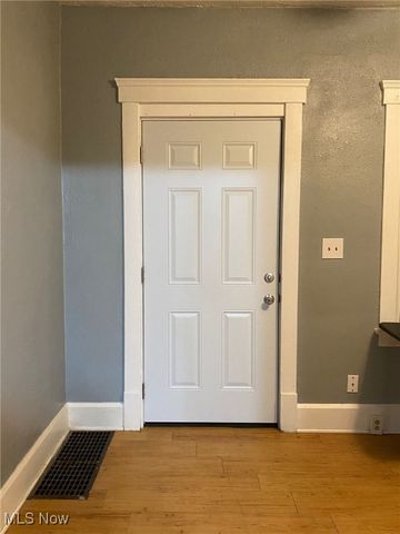 6108 Gateway Boulevard S, Elyria, OH 44035