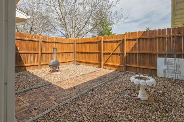 2303 Lynn Road, Excelsior Springs, MO 64024