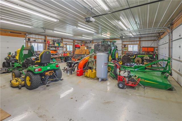 2303 Lynn Road, Excelsior Springs, MO 64024