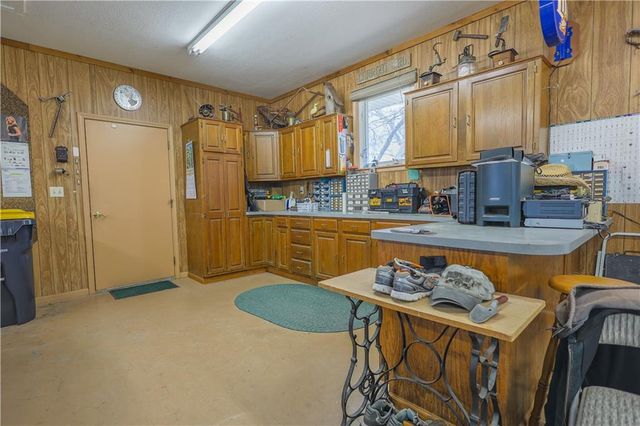 2303 Lynn Road, Excelsior Springs, MO 64024