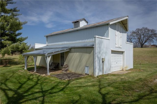 2303 Lynn Road, Excelsior Springs, MO 64024