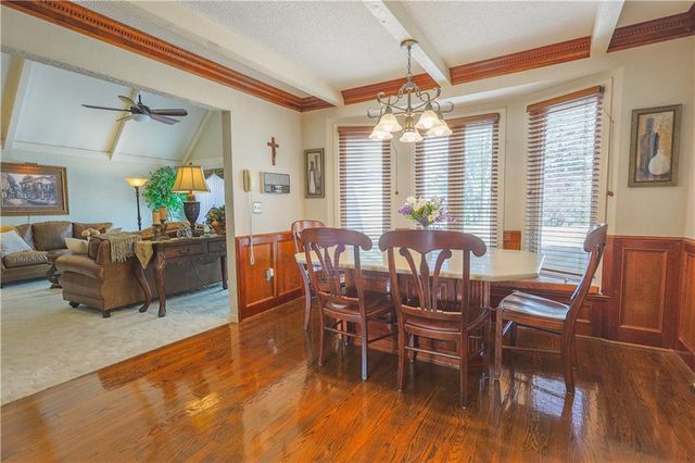 2303 Lynn Road, Excelsior Springs, MO 64024