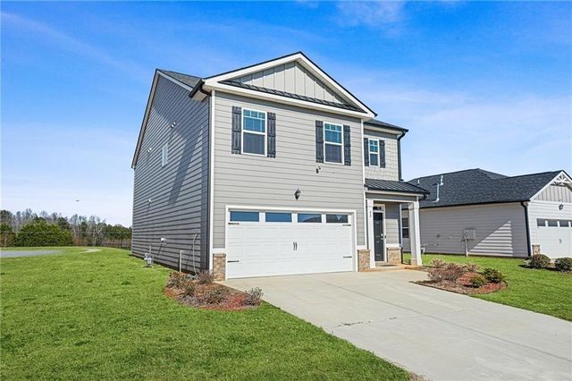 32 Graham Campbell Lane, Statham, GA 30666