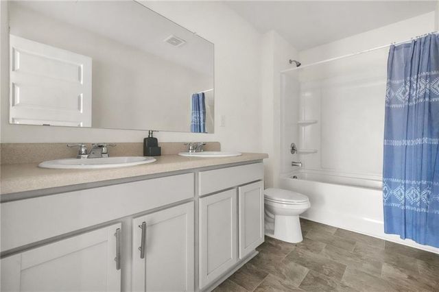 32 Graham Campbell Lane, Statham, GA 30666