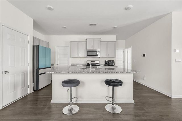 32 Graham Campbell Lane, Statham, GA 30666