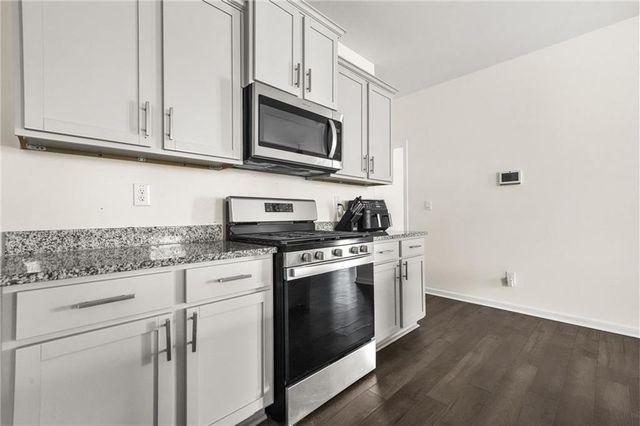 32 Graham Campbell Lane, Statham, GA 30666