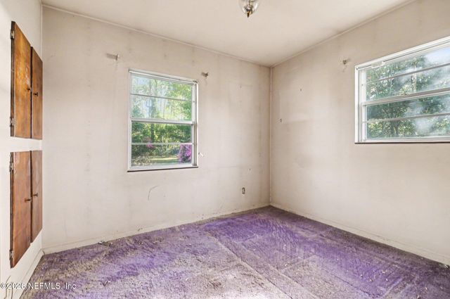 3026 BESSENT Road, Jacksonville, FL 32218