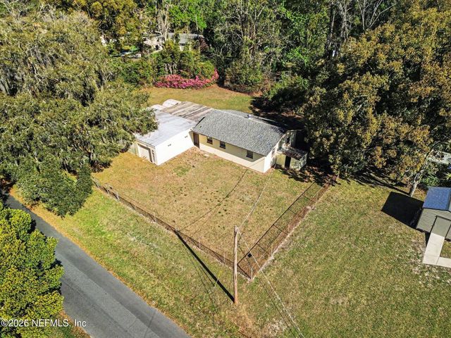 3026 BESSENT Road, Jacksonville, FL 32218