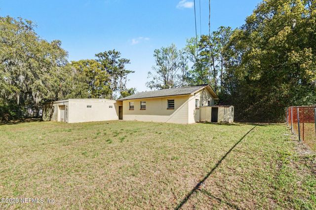 3026 BESSENT Road, Jacksonville, FL 32218